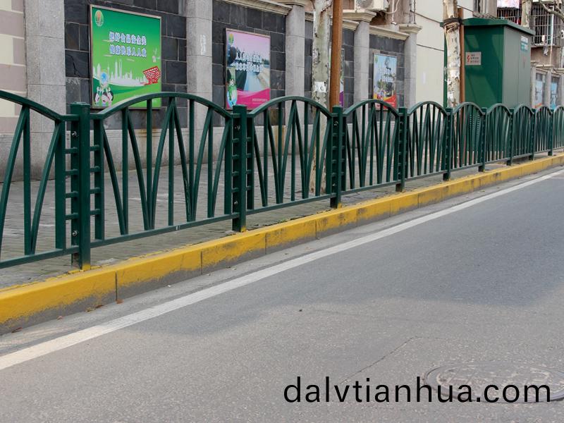 花式道路中间护栏